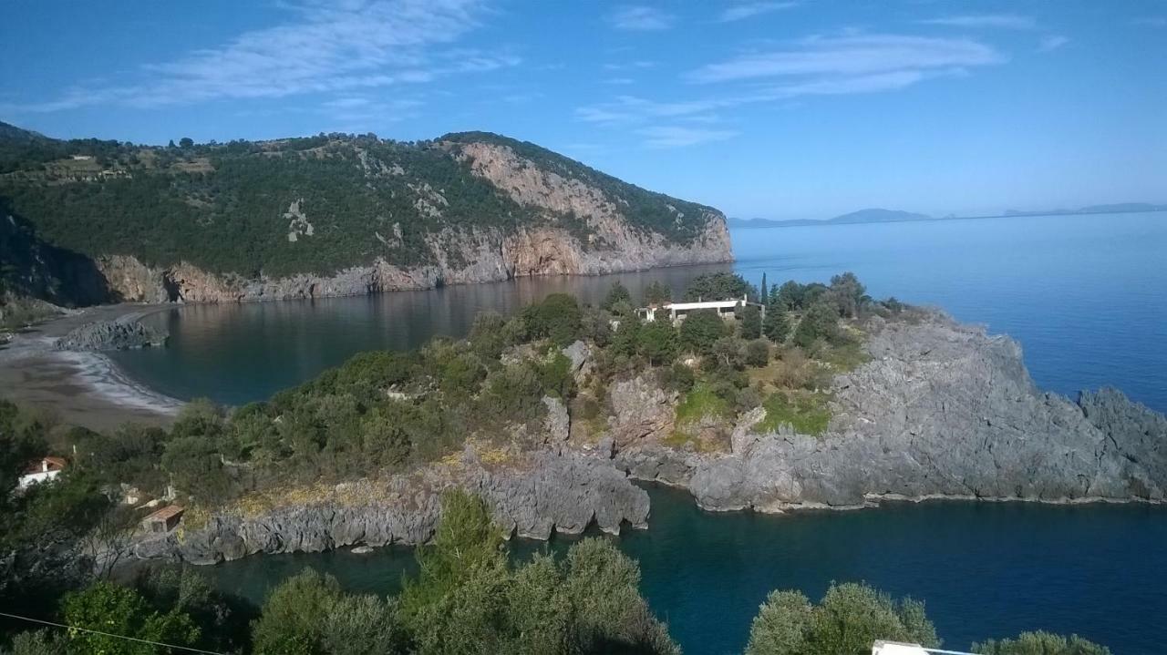 Kalogirou Stone House Lägenhet Limniónas Exteriör bild
